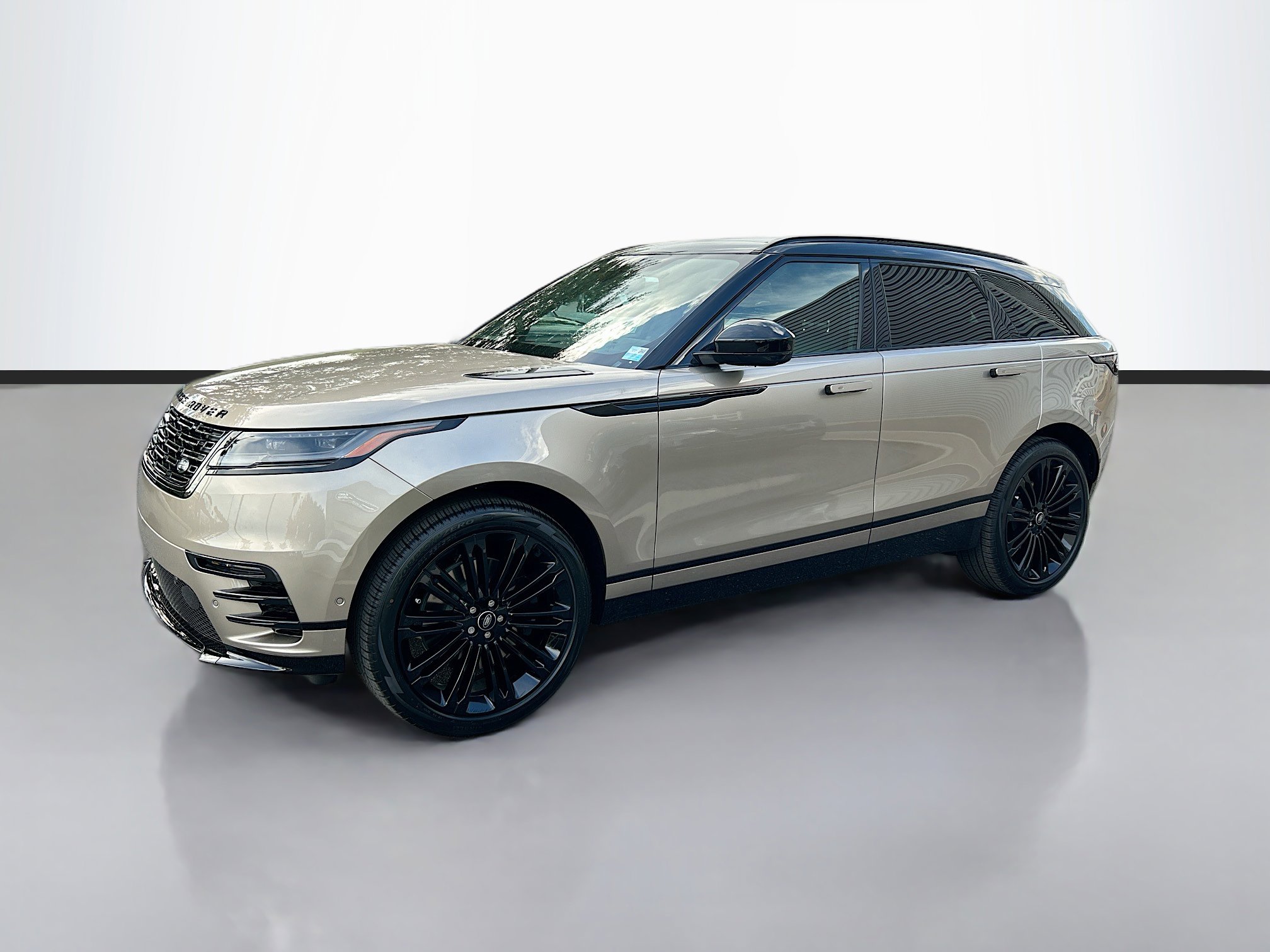 New 2026 Land Rover Range Rover Velar Dynamic SE image 1