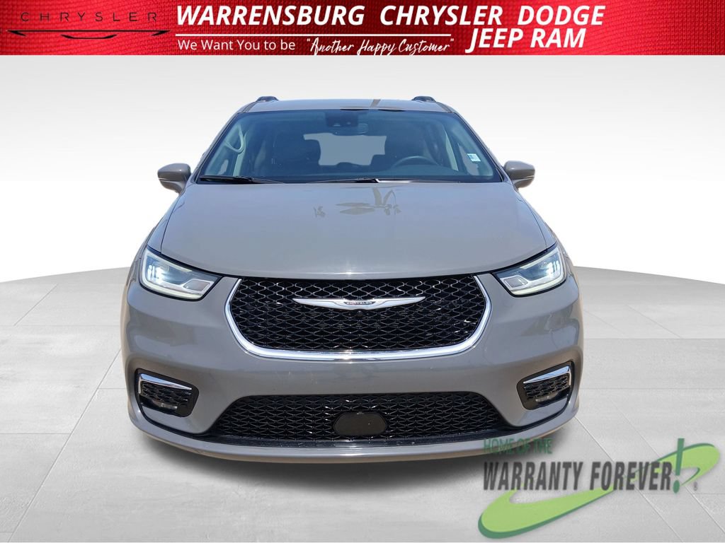 Used 2022 Chrysler Pacifica Touring-L FWD image 10