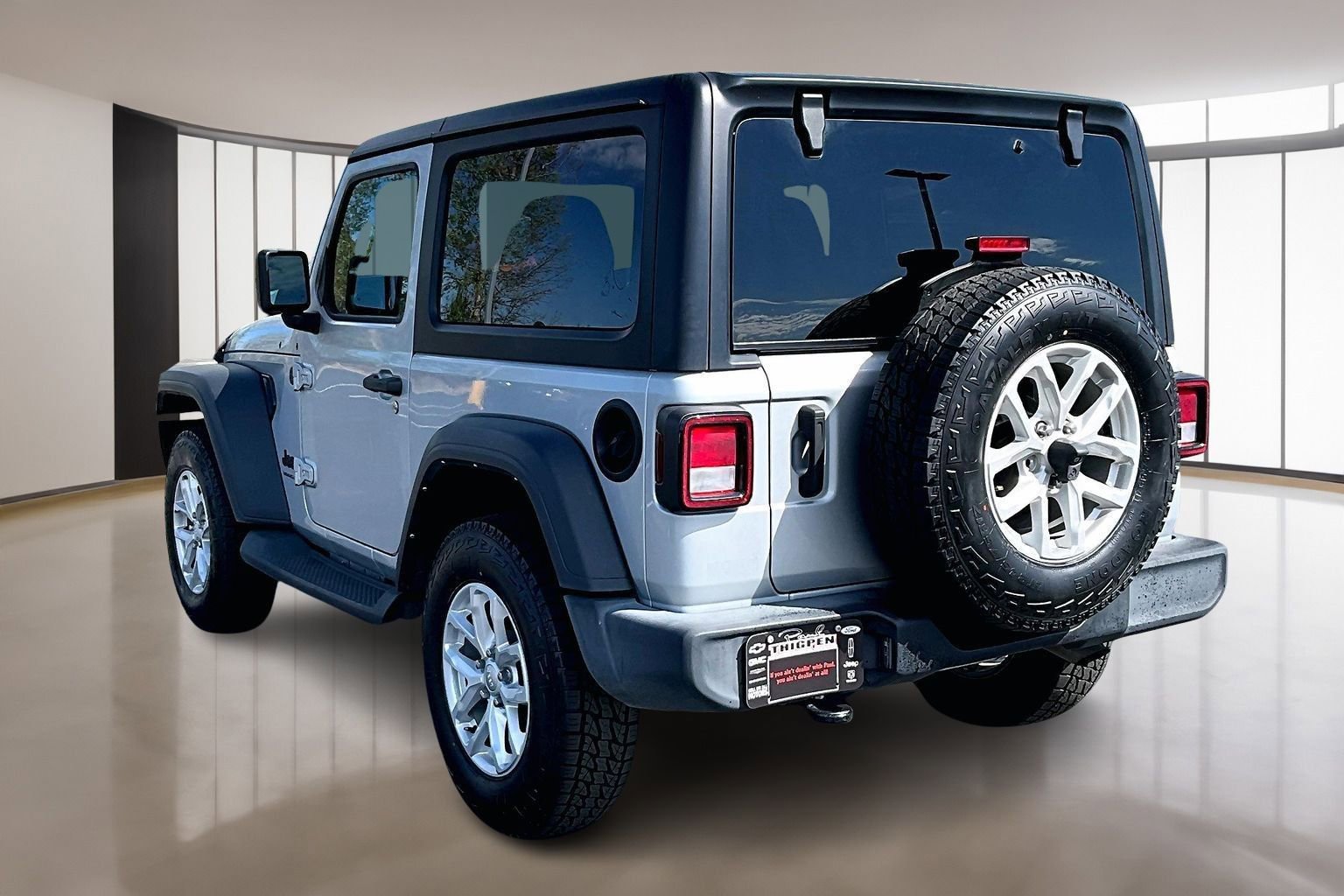 Used 2023 Jeep Wrangler Sport S image 4