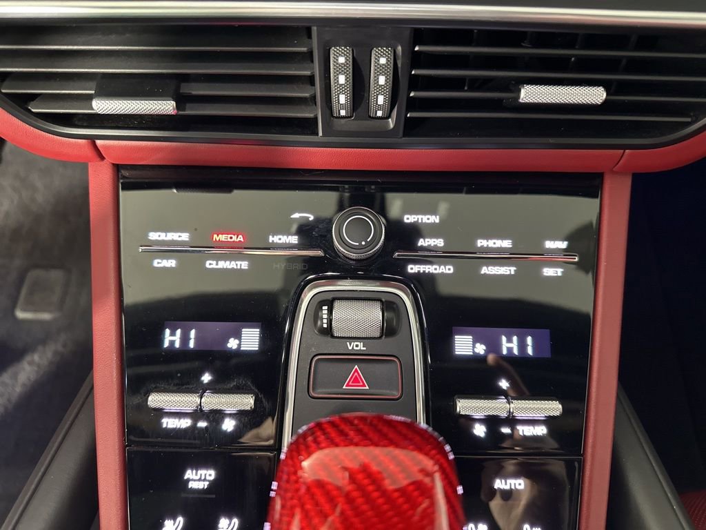 Used 2021 Porsche Cayenne image 16