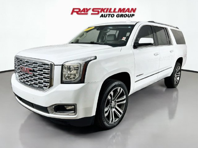 Used 2019 GMC Yukon XL Denali w/ Denali Ultimate Package AWD/4WD image 3