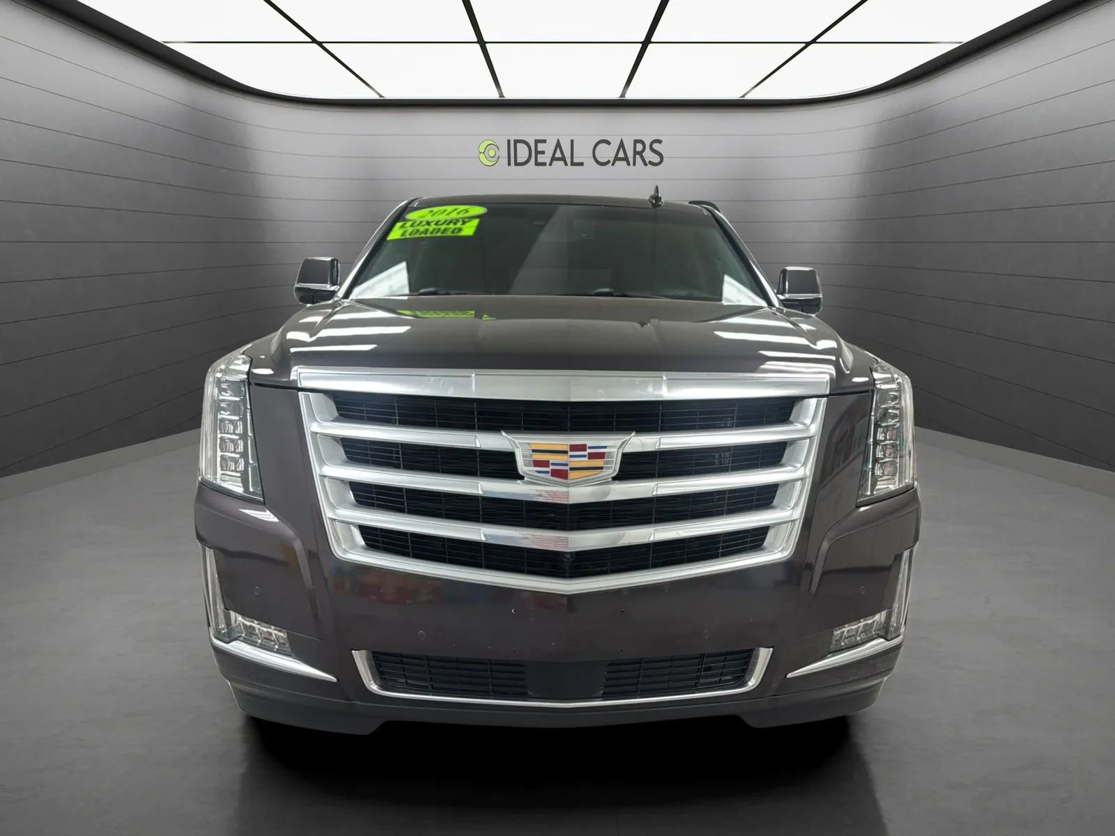 Used 2016 Cadillac Escalade Premium AWD/4WD image 2