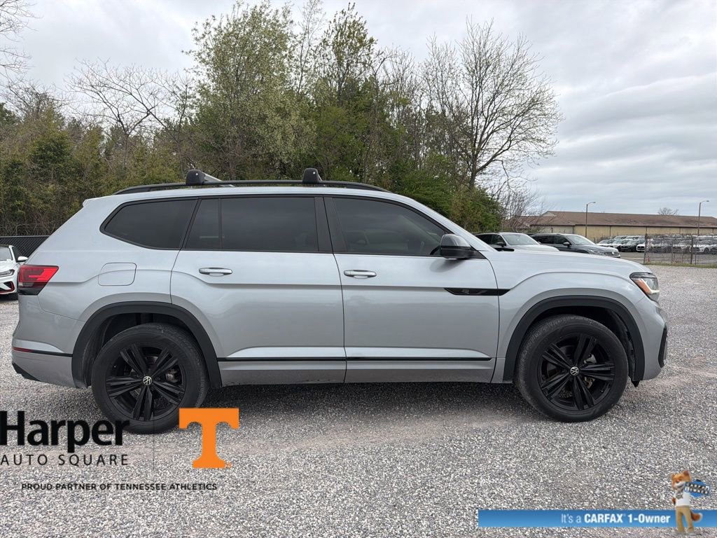 Used 2023 Volkswagen Atlas SEL R-Line image 6