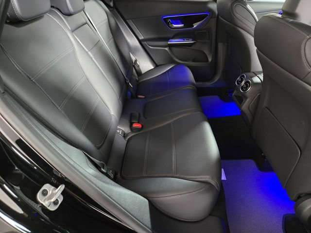 Used 2025 Mercedes-Benz GLC 300 image 20