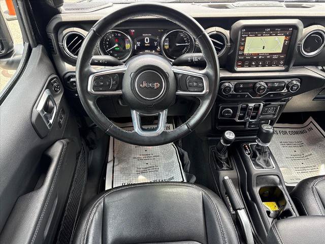 Used 2022 Jeep Wrangler Unlimited Sahara AWD/4WD image 6