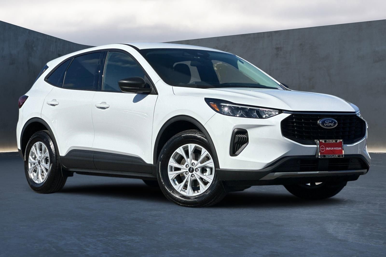 Used 2025 Ford Escape Active w/ Tech Pack #1 image 2