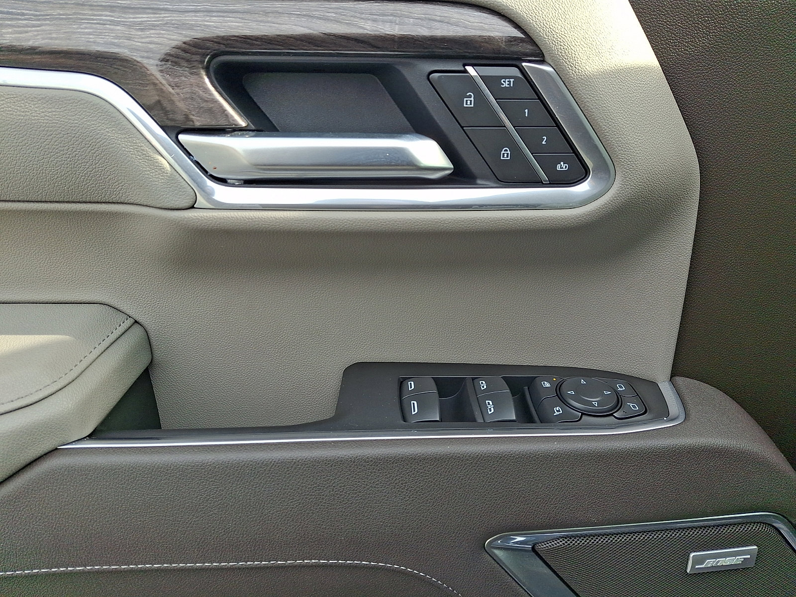 Certified 2025 Chevrolet Silverado 1500 LTZ w/ Z71 Off-Road Package image 12