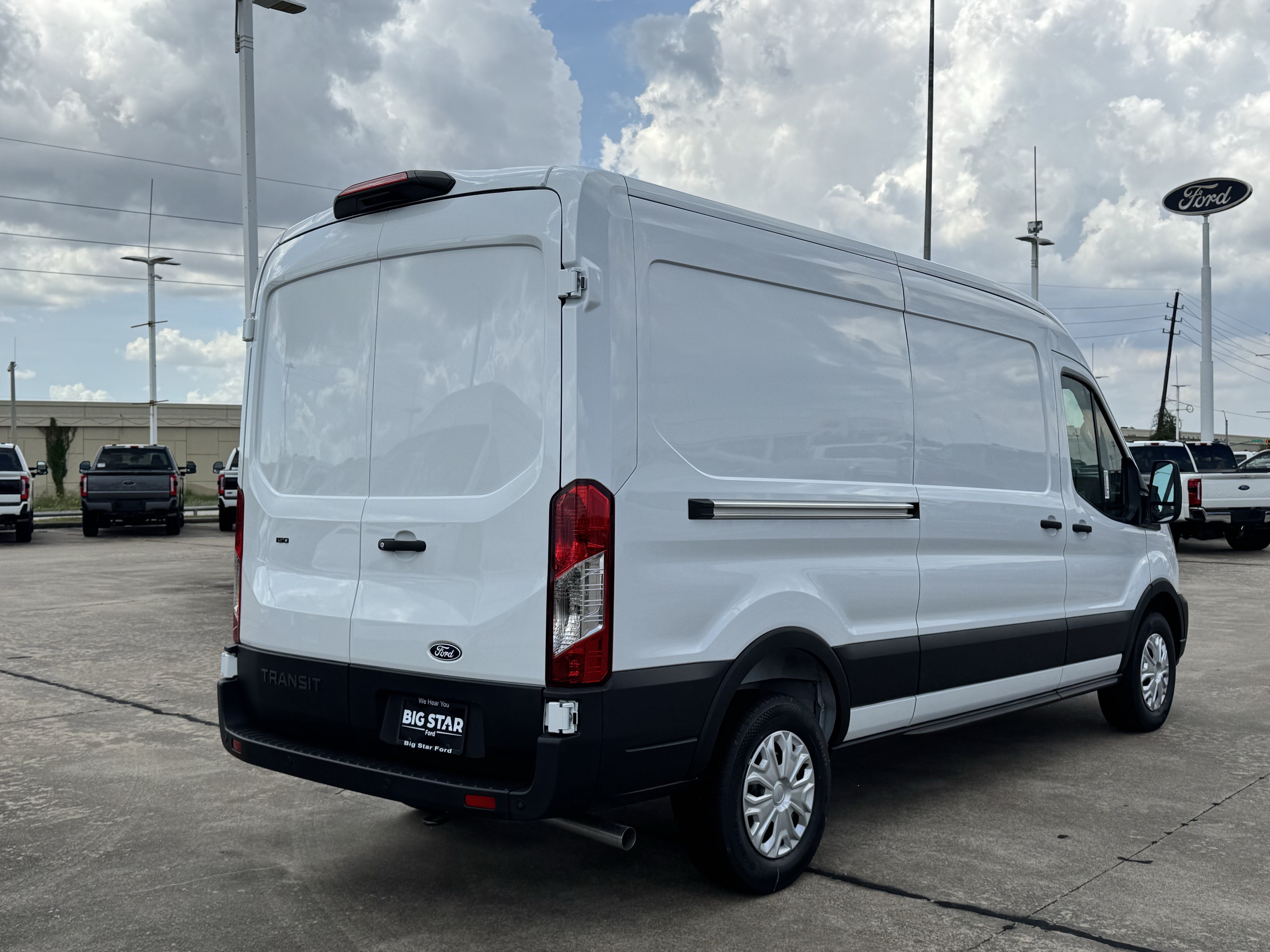 New 2027 Ford Transit 150 148 Medium Roof w/ Exterior Upgrade Package RWD image 5
