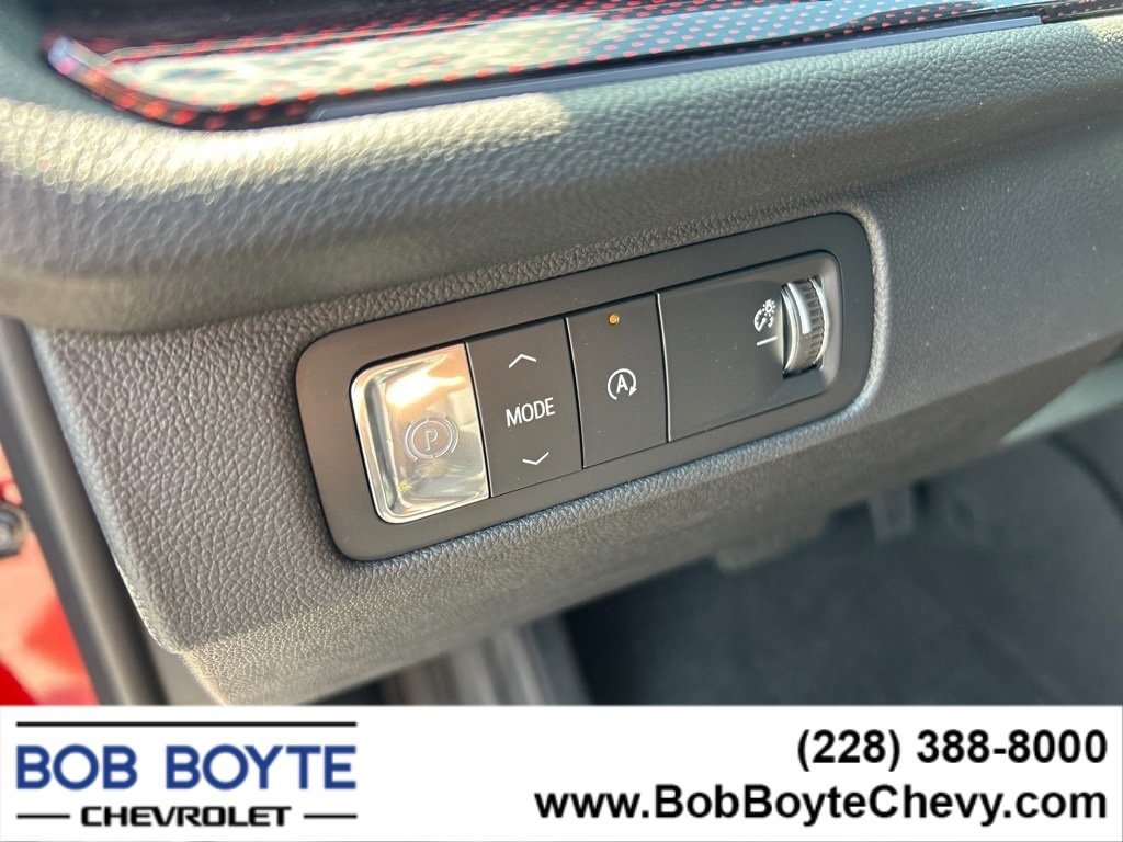 New 2026 Chevrolet Traverse RS w/ LPO, Floor Liner Package image 10