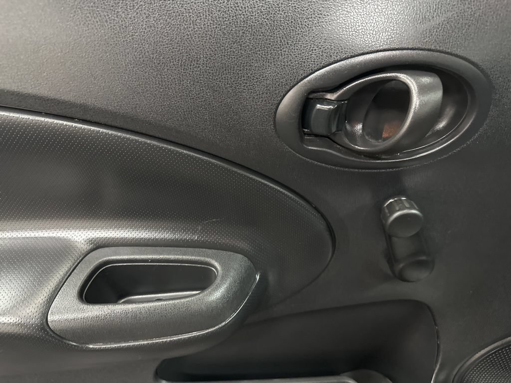 Used 2014 Nissan Versa Note S FWD image 16
