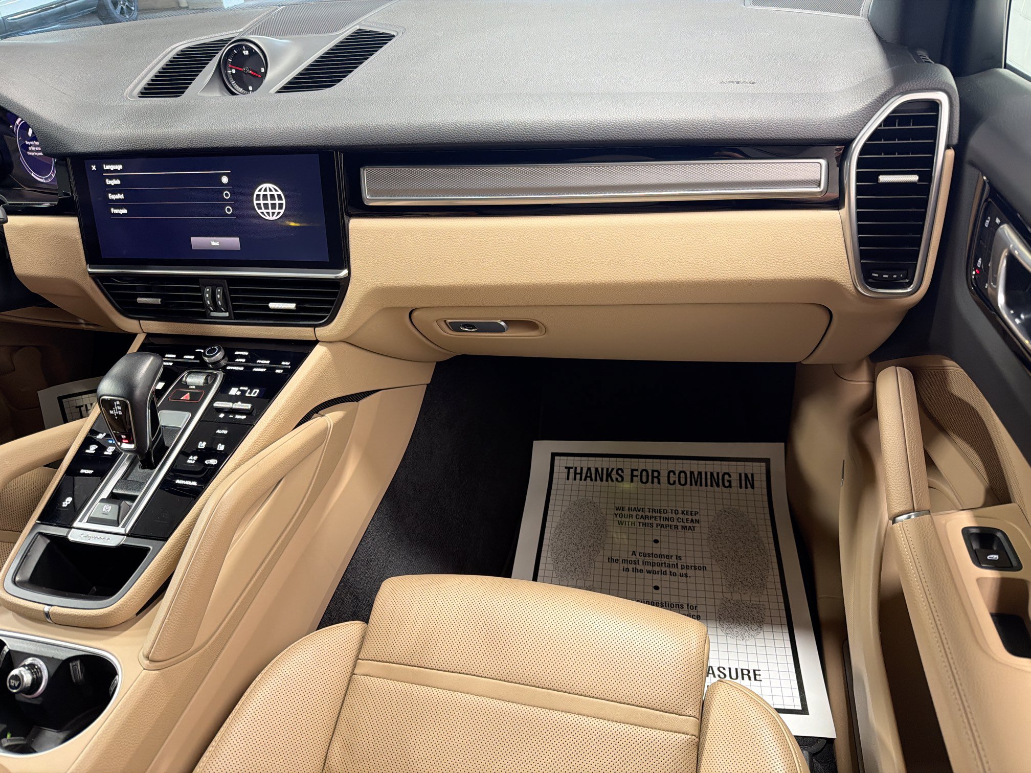 Certified 2023 Porsche Cayenne Platinum Edition AWD/4WD image 18