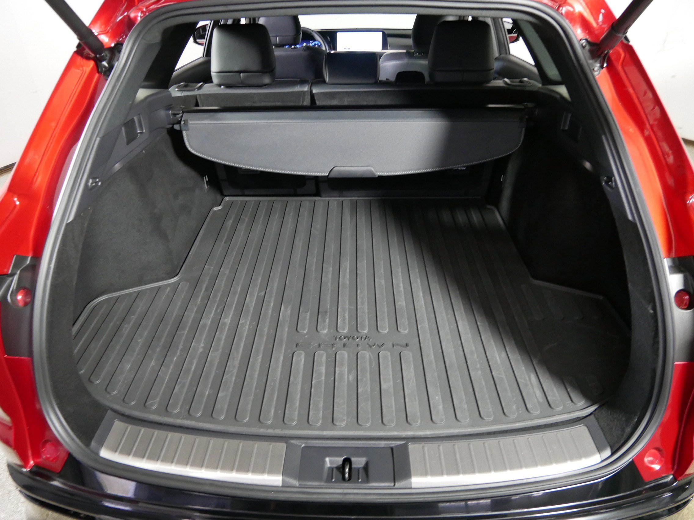 Used 2025 Toyota Crown Signia image 18