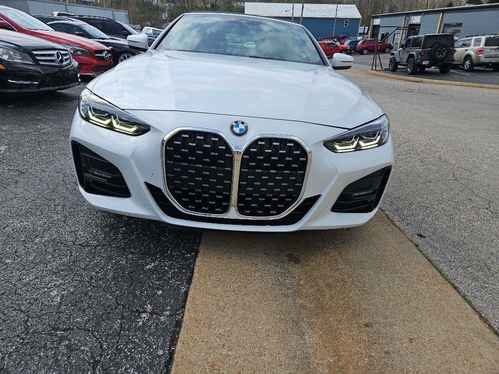 Used 2022 BMW 430i Convertible w/ M Sport Package image 2