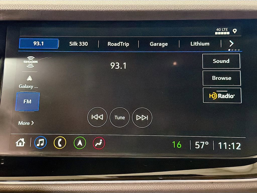 Used 2023 Buick Envision Avenir image 16