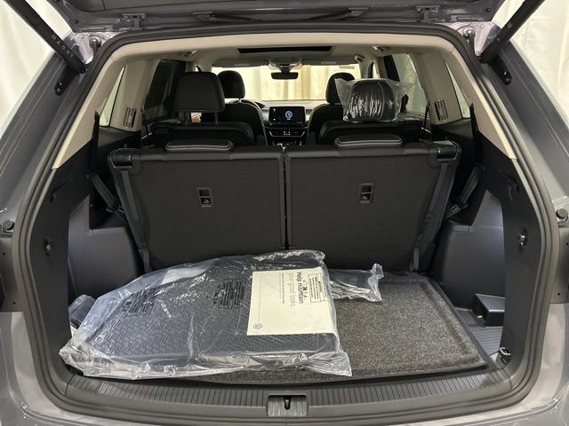 New 2026 Volkswagen Atlas SE image 40