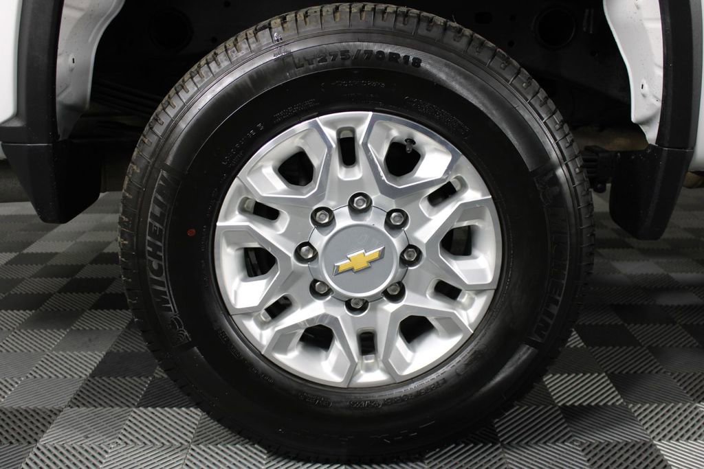 Used 2023 Chevrolet Silverado 2500 LT image 11