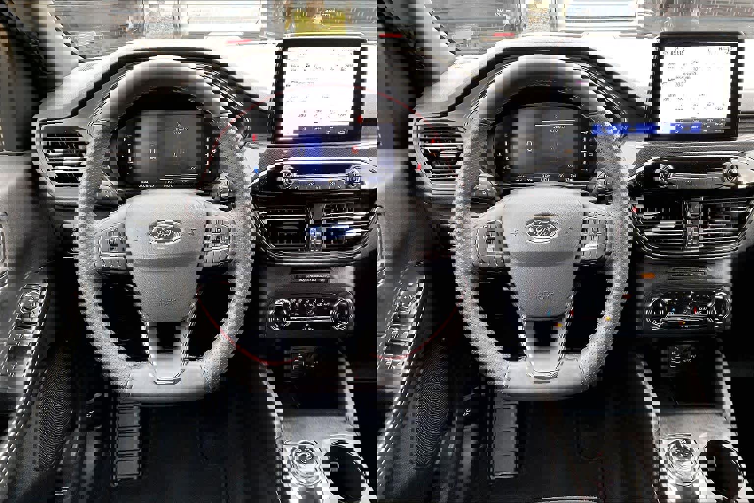 Used 2025 Ford Escape ST-Line image 5