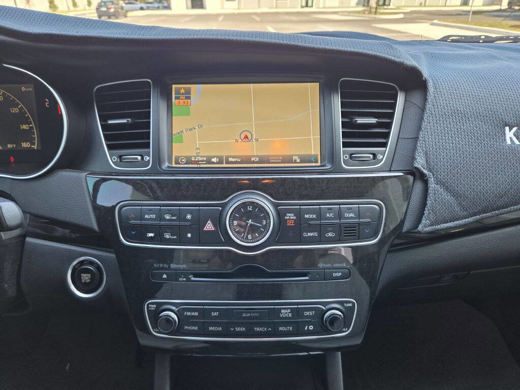 Used 2014 Kia Cadenza Premium w/ Technology Package image 36