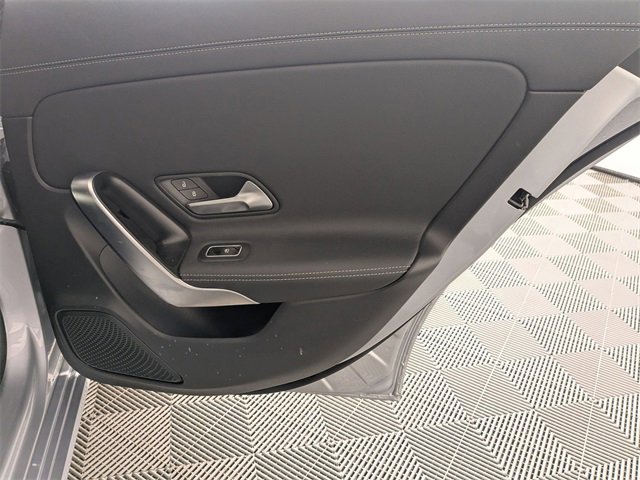 Used 2025 Mercedes-Benz CLA 250 4MATIC image 30