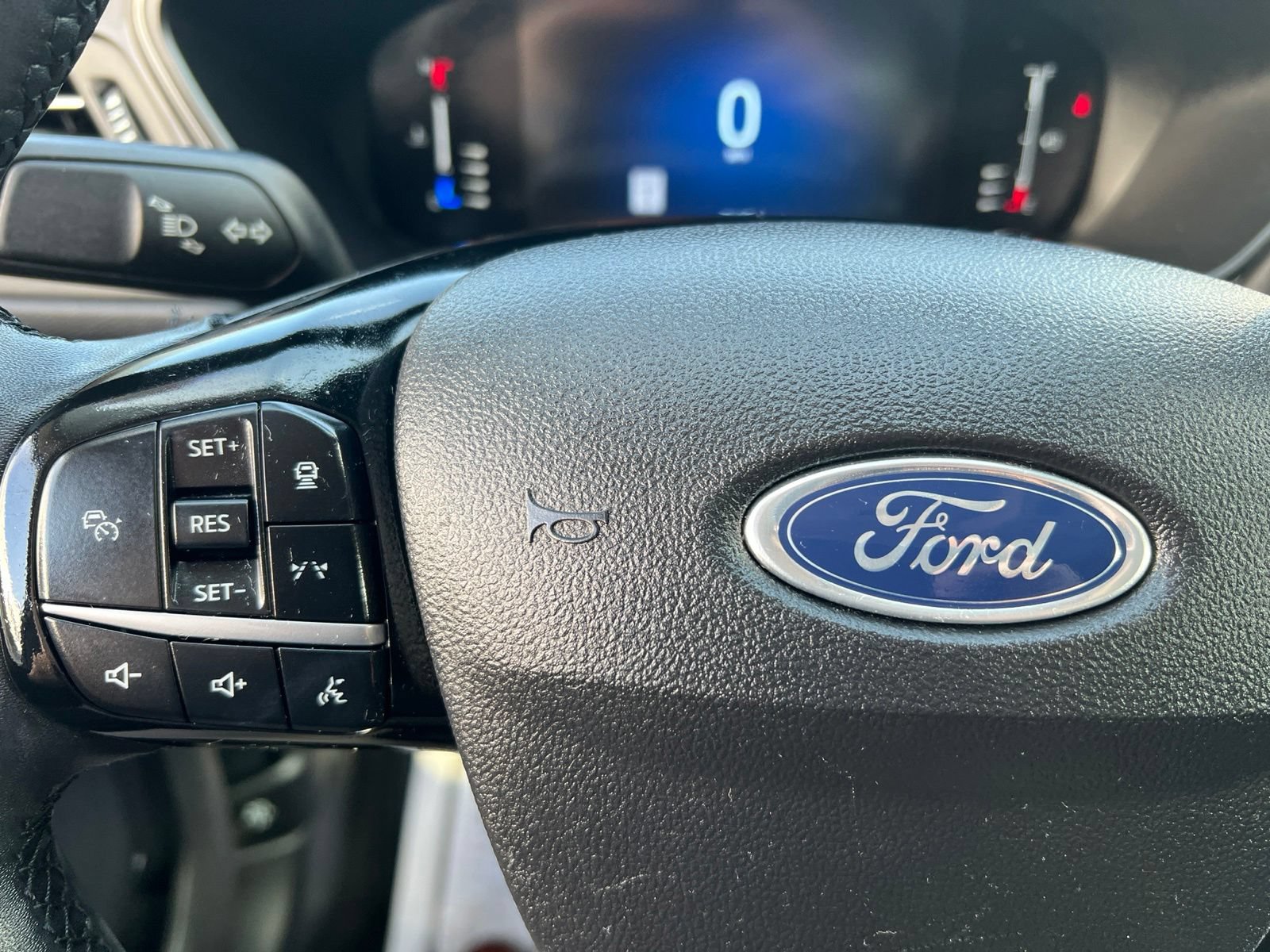 Used 2023 Ford Escape Active w/ Tech Pack #1 AWD/4WD image 22