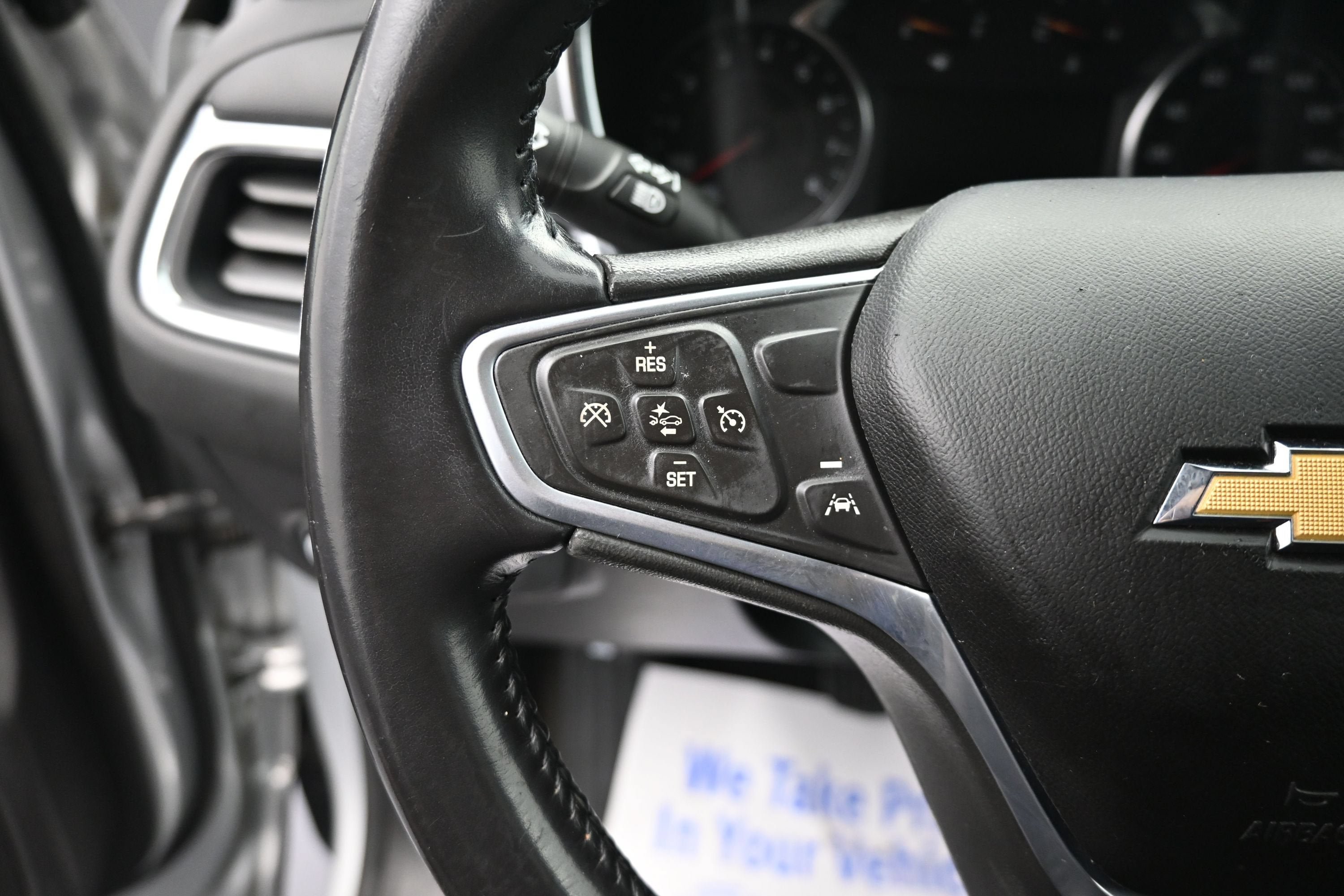 Used 2022 Chevrolet Equinox LT AWD/4WD image 13