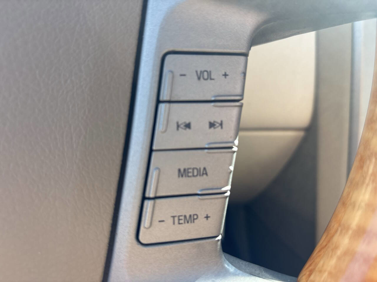 Used 2007 Lincoln MKX AWD image 37