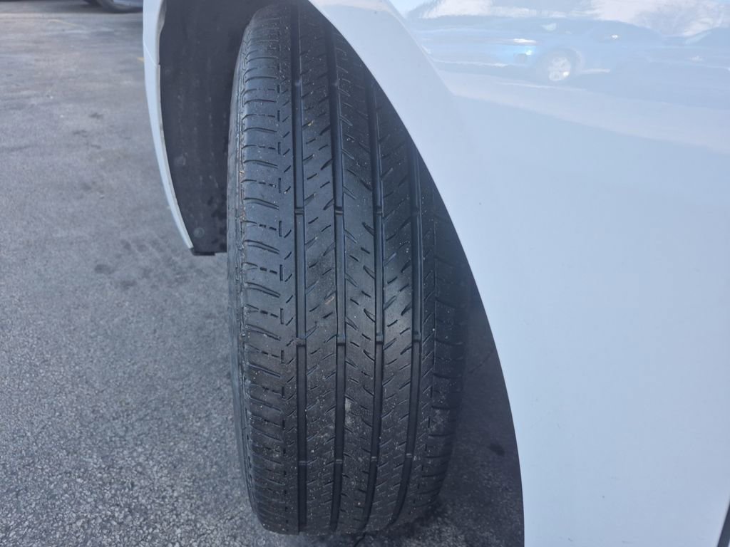 Used 2024 Chevrolet Malibu LT image 24