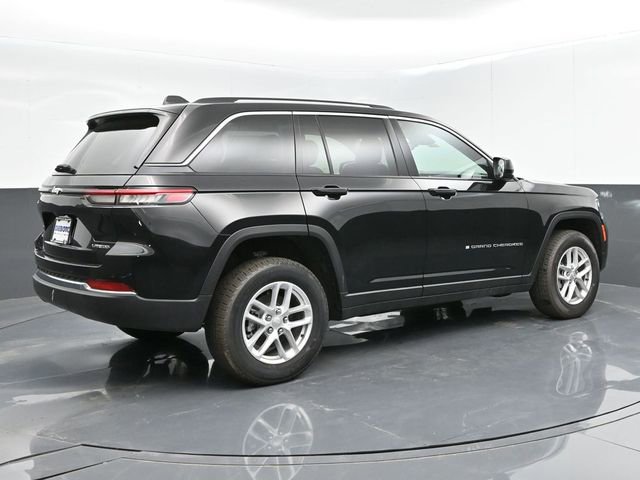 Used 2024 Jeep Grand Cherokee Laredo X image 8