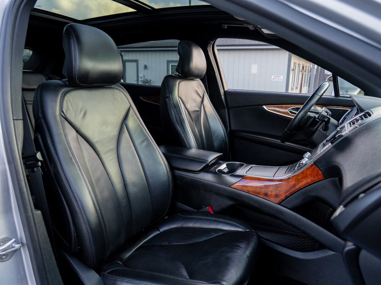 Used 2019 Lincoln Nautilus Select AWD/4WD image 20