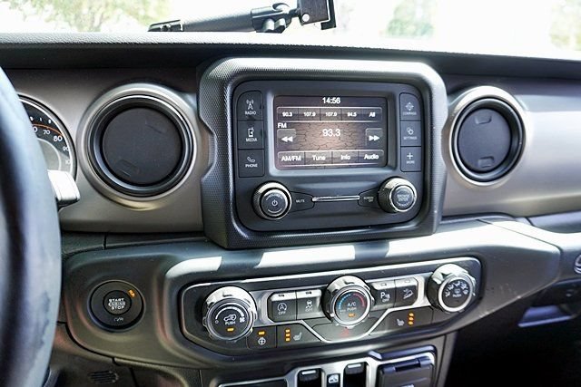 Used 2020 Jeep Wrangler Unlimited Sport S AWD/4WD image 23