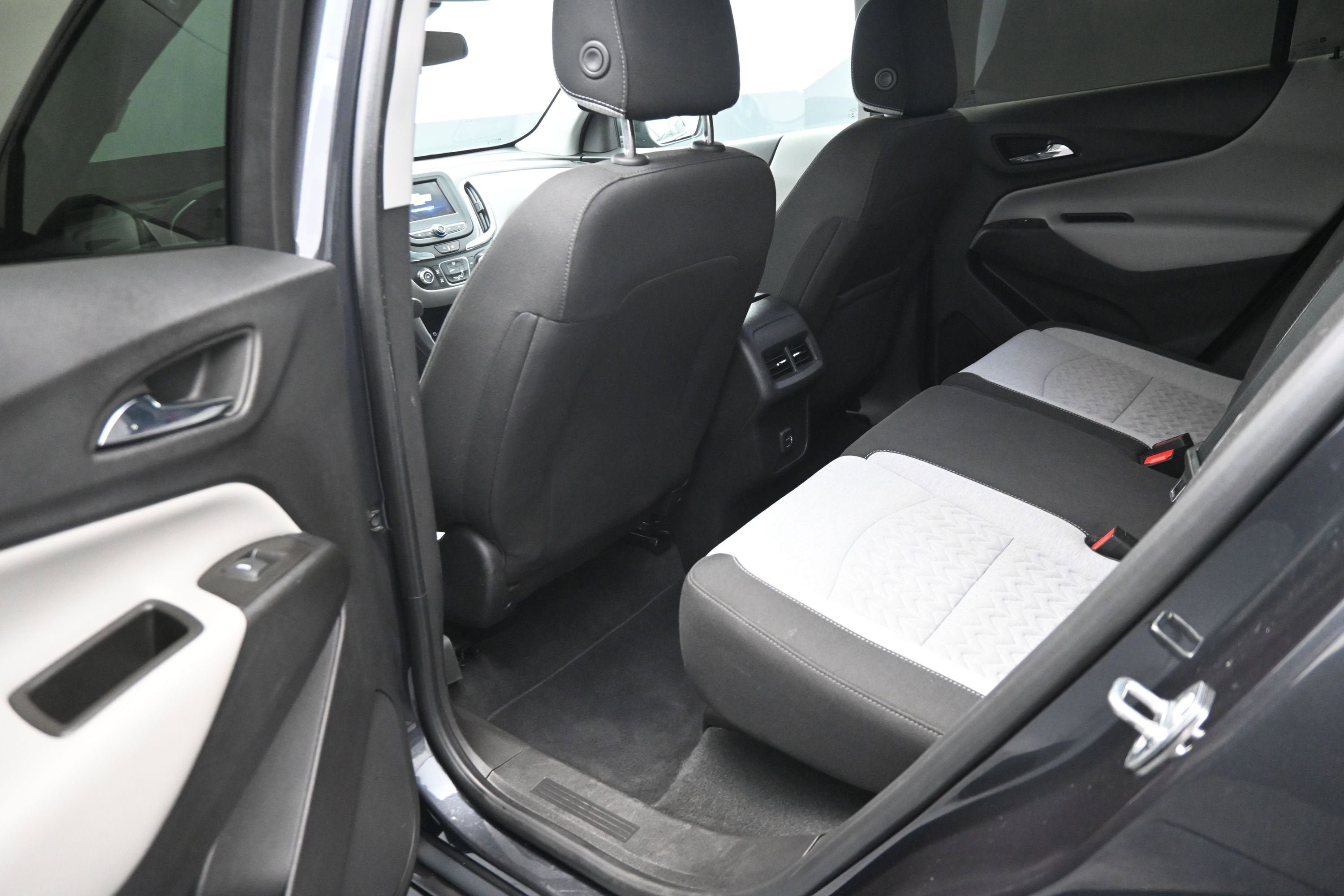 Used 2022 Chevrolet Equinox LS w/ LS Convenience Package AWD/4WD image 26