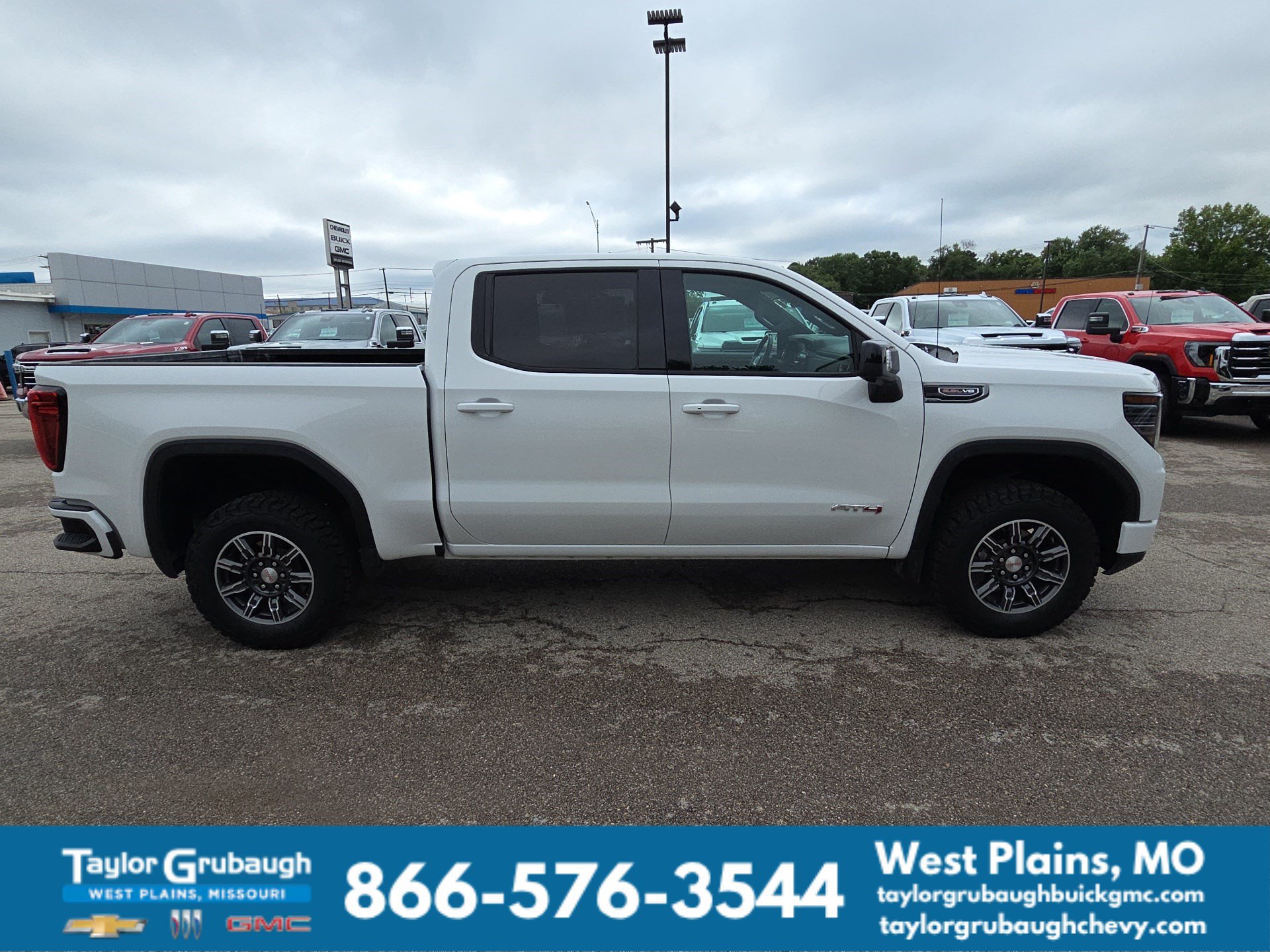 Certified 2025 GMC Sierra 1500 AT4 AWD/4WD image 11