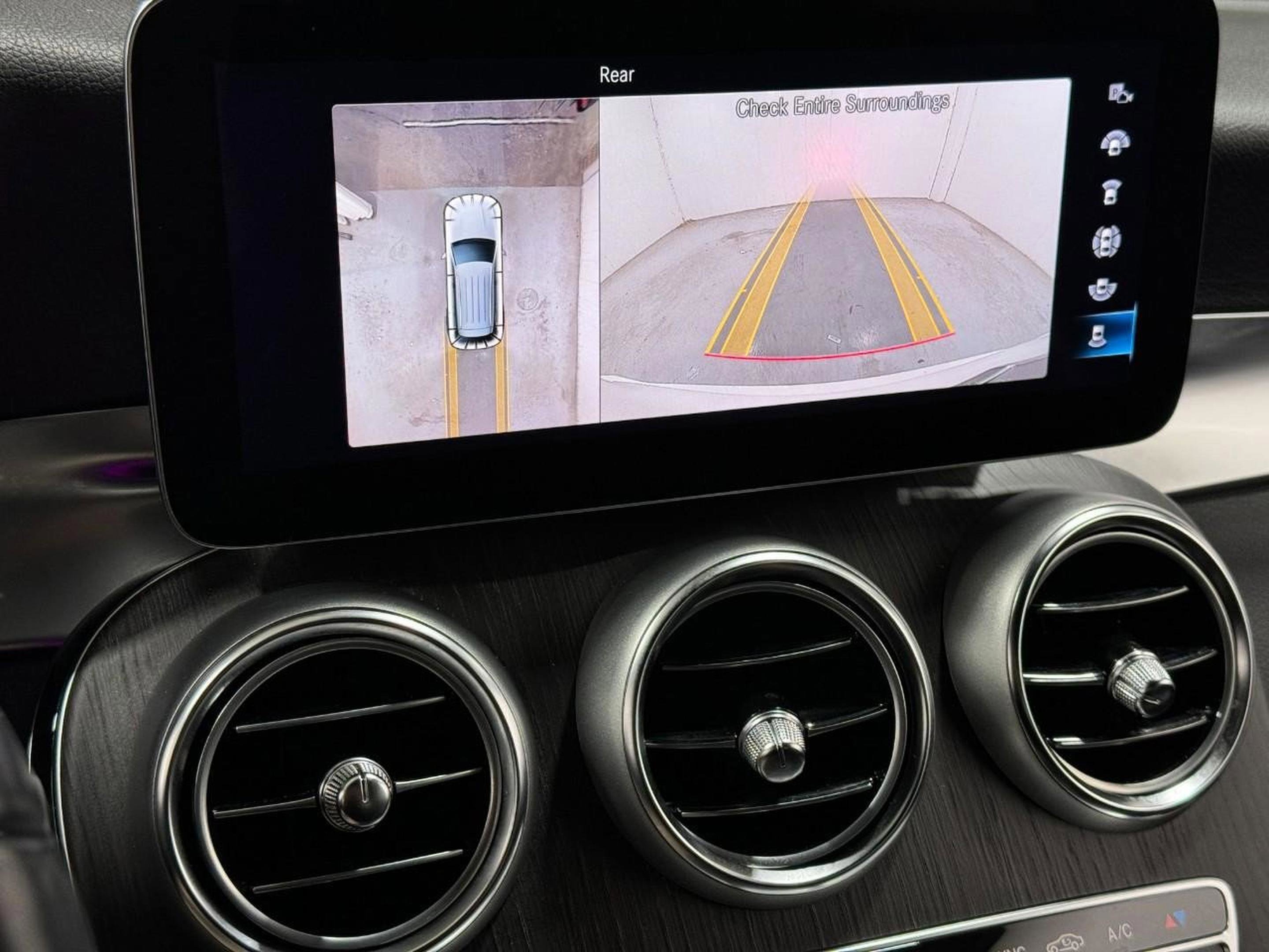 Used 2022 Mercedes-Benz GLC 300 4MATIC image 35