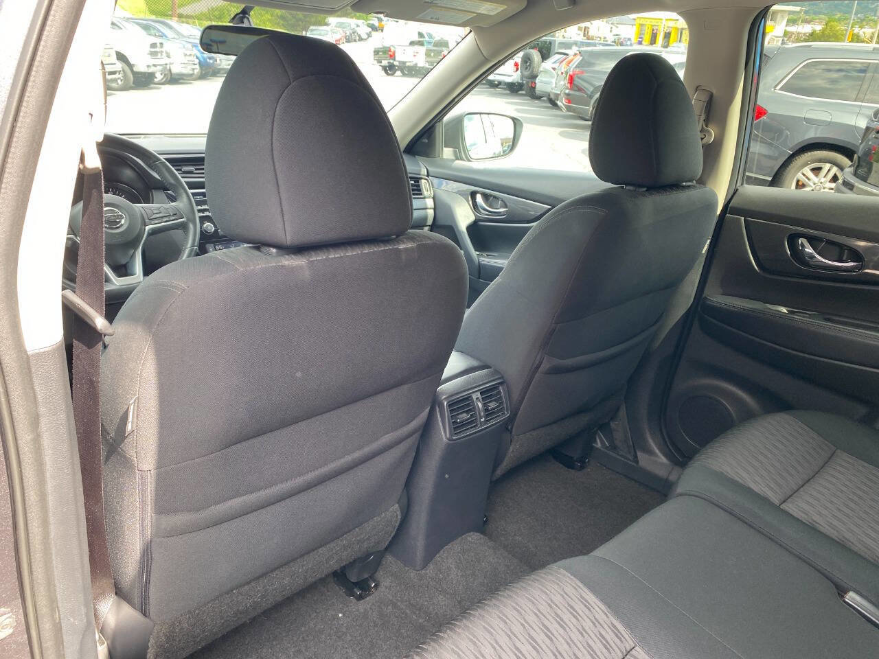 Used 2017 Nissan Rogue SV w/ Midnight Edition Package AWD/4WD image 23