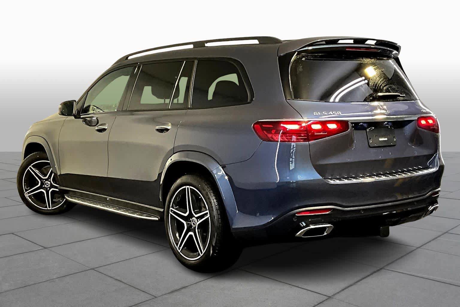 New 2026 Mercedes-Benz GLS 450 4MATIC image 3