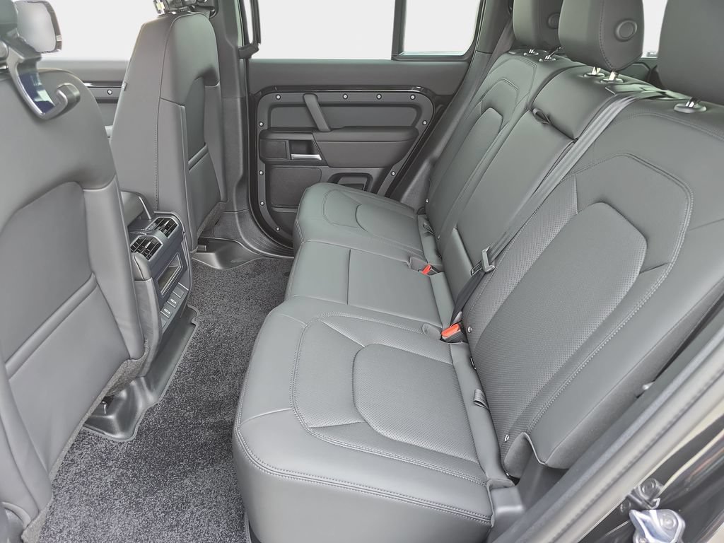 New 2026 Land Rover Defender 110 S AWD/4WD image 14