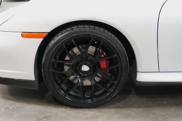 Used 2004 Porsche 911 Carrera image 10