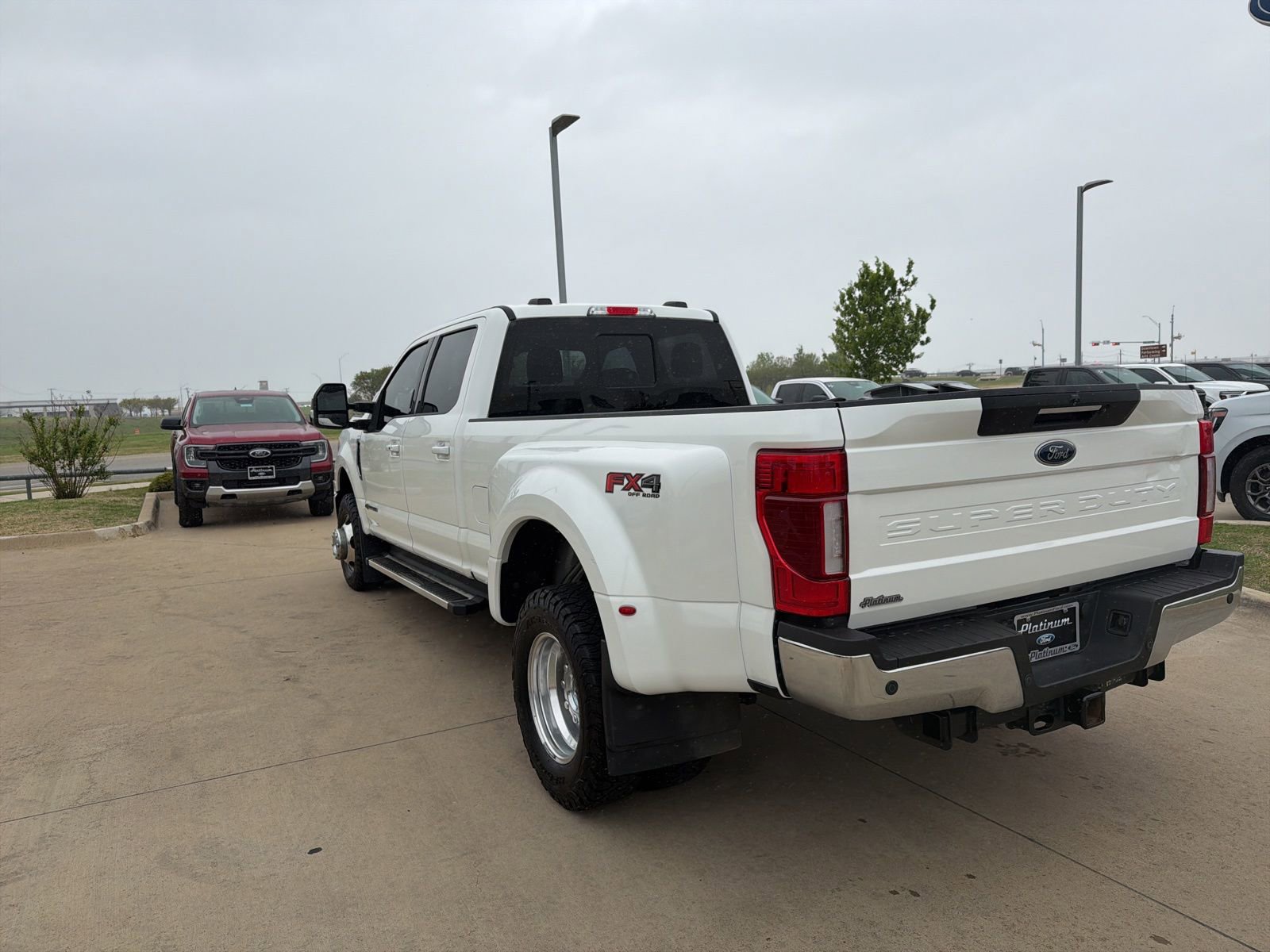 Used 2022 Ford F350 Lariat w/ Lariat Ultimate Package image 3