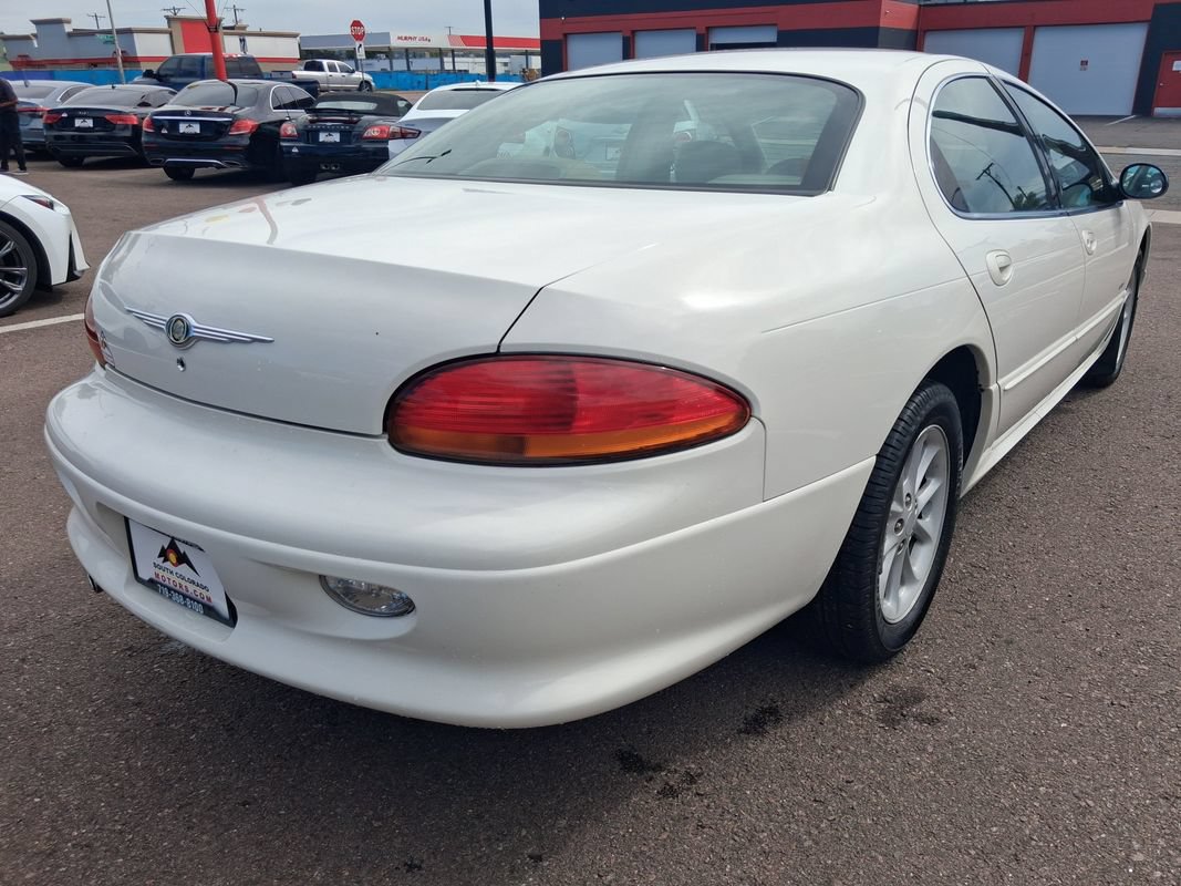 Used 2000 Chrysler LHS FWD image 7