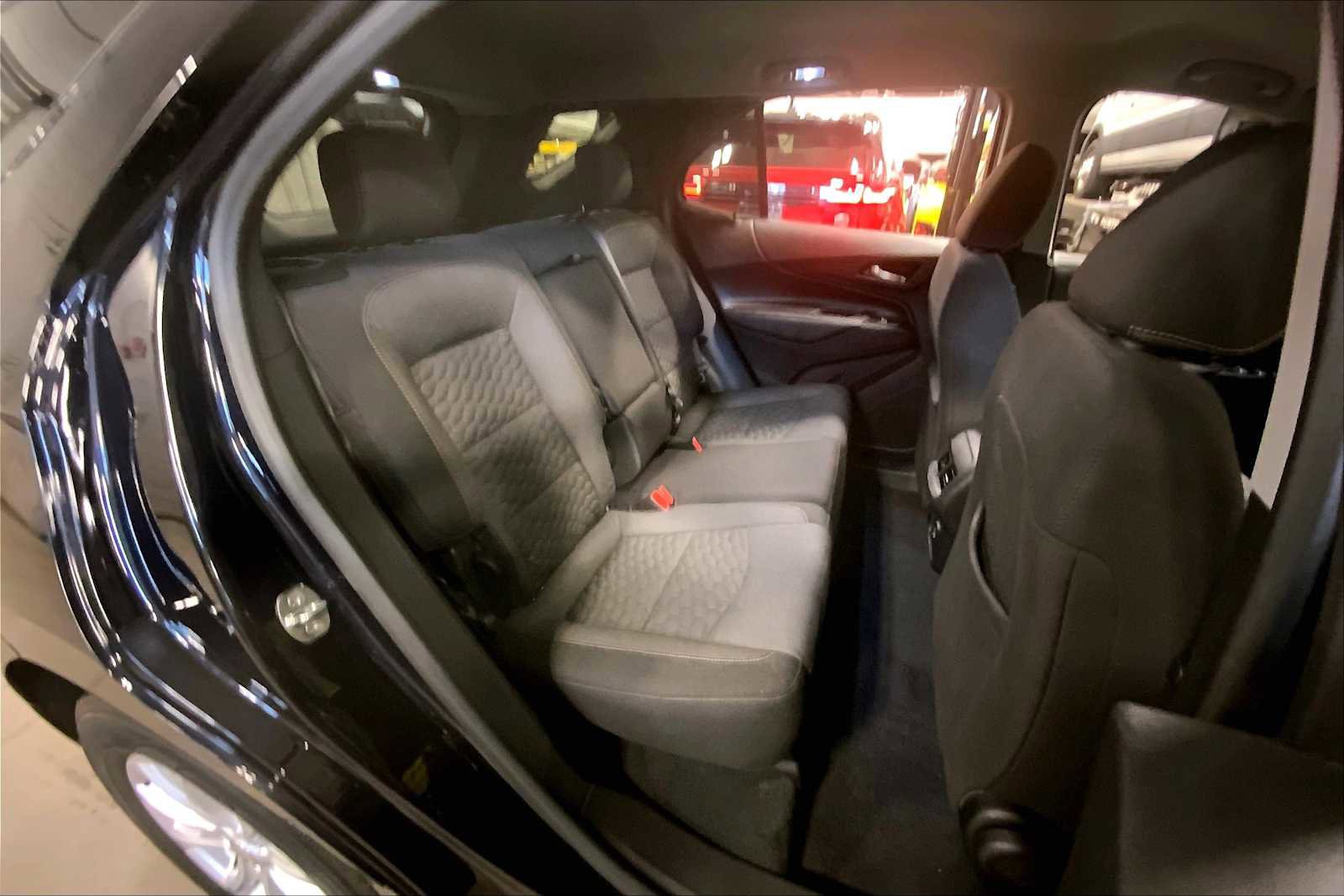 Used 2020 Chevrolet Equinox LT image 18
