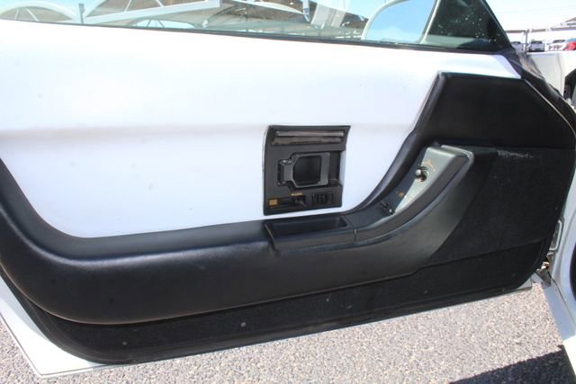 Used 1993 Chevrolet Corvette Convertible image 18