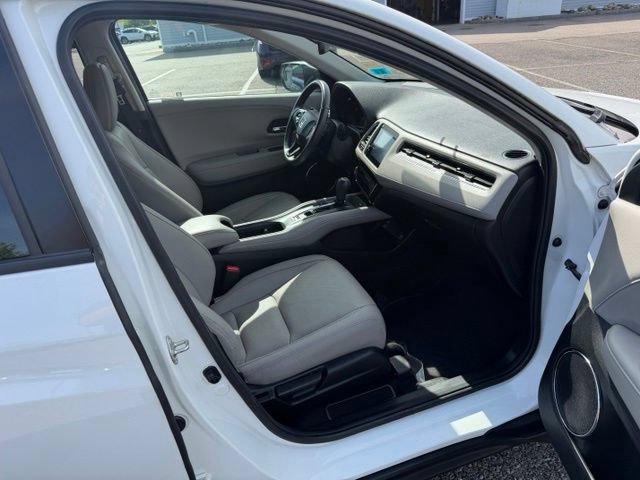 Used 2020 Honda HR-V EX-L image 11