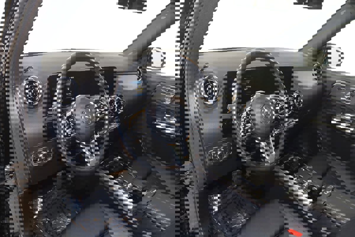 Used 2022 Mercedes-Benz GLA 250 4MATIC image 26