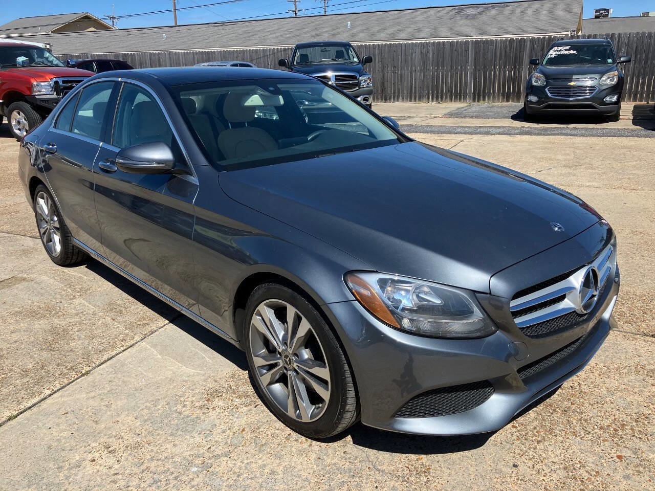 Used 2018 Mercedes-Benz C 300 Sedan image 4
