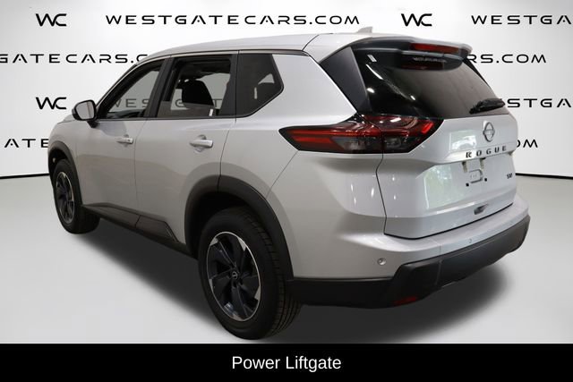 Used 2024 Nissan Rogue SV image 5