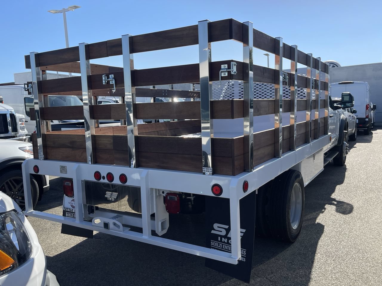 New 2026 Ford F550 2WD SuperCab Super Duty image 6