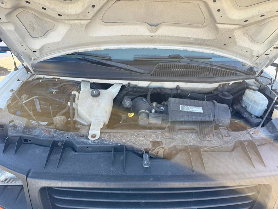 Used 2009 GMC Savana 3500 image 38