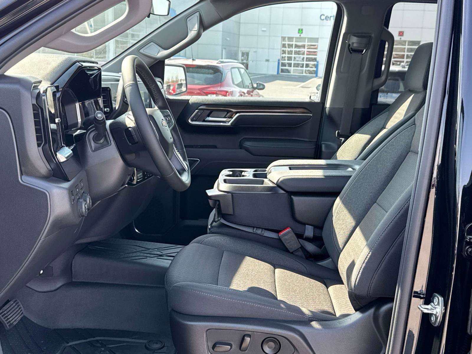 New 2026 Chevrolet Silverado 1500 LT w/ Convenience Package II image 9