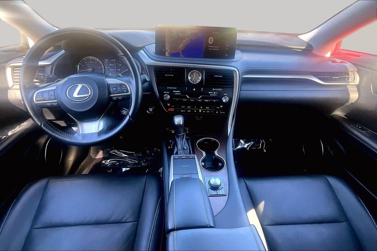 Used 2020 Lexus RX 350L Premium w/ Premium Package AWD/4WD image 16