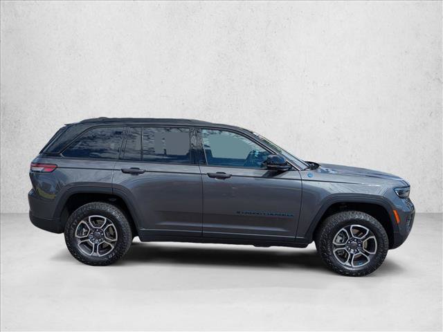 Used 2022 Jeep Grand Cherokee Trailhawk w/ Advanced Protech Group II AWD/4WD image 5